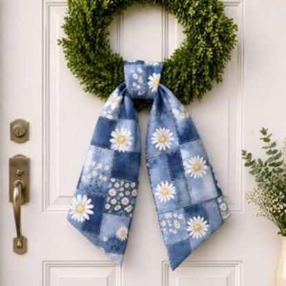 Daisy Wreath Sash with Scalloped Lace Edge, Embroidered Daisy Door Bow, Spring Summer Front Door Decor, Floral Wreath Accent Gift Daisy